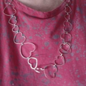neaklace enterlocking hearts